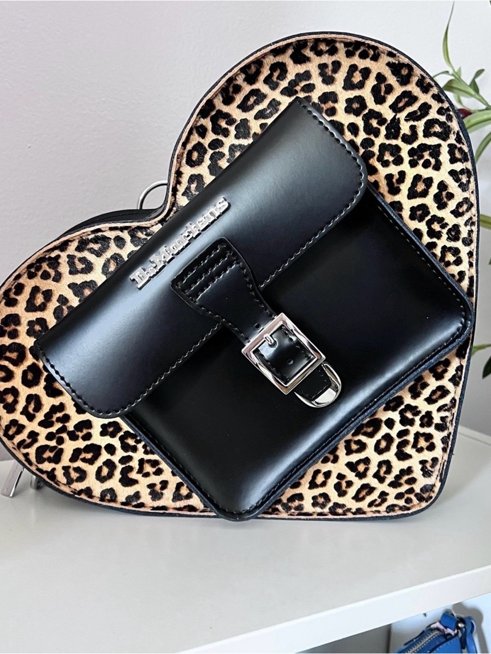 Dr.Marten Heart Leopard Purse